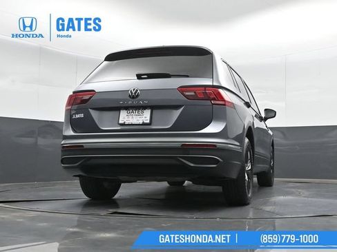 Used 2024 Volkswagen Tiguan SE FWD image 40