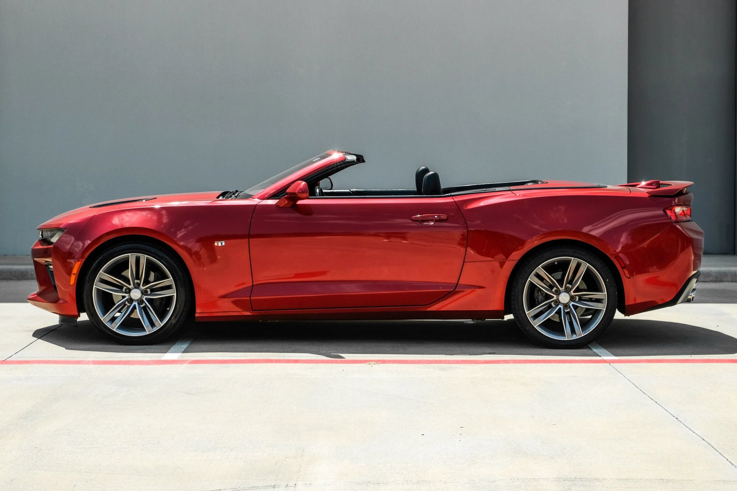 Used 2016 Chevrolet Camaro SS RWD image 11
