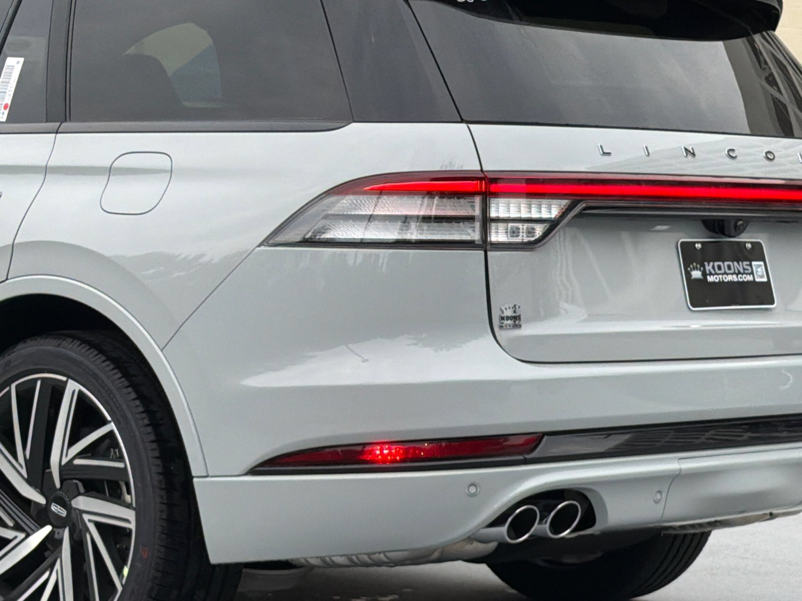 New 2027 Lincoln Aviator Black Label w/ Black Label Special Edition AWD/4WD image 6