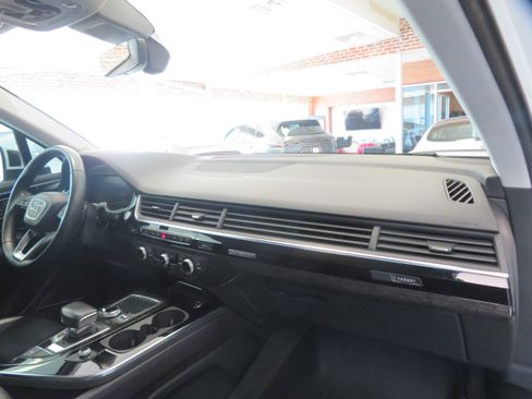 Used 2019 Audi Q7 3.0T Premium Plus image 30