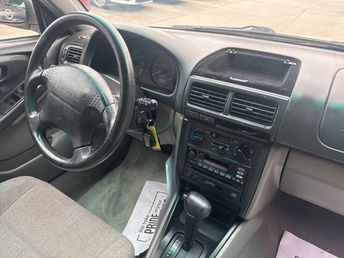 Used 2001 Subaru Forester L AWD/4WD image 18