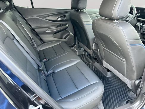 Used 2024 Buick Envista Sport Touring w/ Convenience I Package FWD image 24