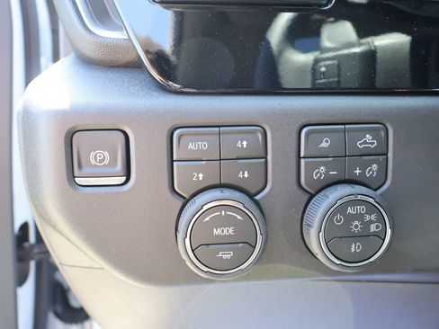 New 2026 Chevrolet Silverado 1500 LT Trail Boss w/ LT Trail Boss Premium Package AWD/4WD image 14