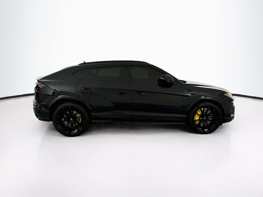 Used 2022 Lamborghini Urus AWD/4WD image 4