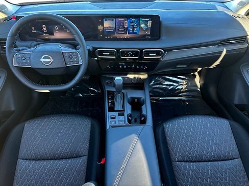 New 2026 Nissan Sentra SV w/ SV Convenience Package FWD image 18