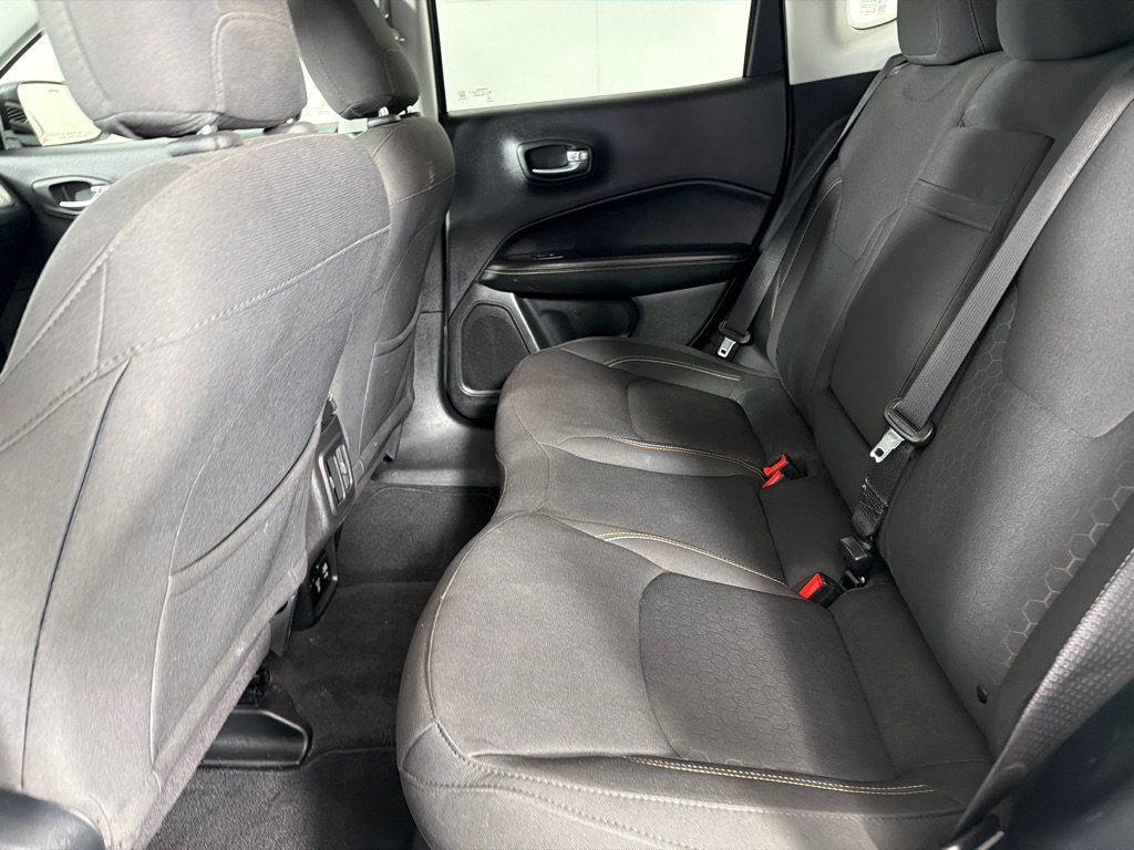 Used 2019 Jeep Compass Sport FWD image 16