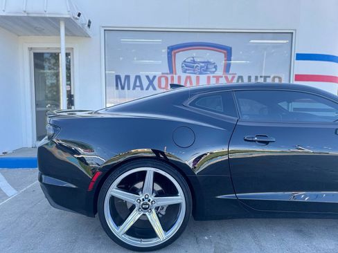 Used 2023 Chevrolet Camaro LT w/ RS Package image 27
