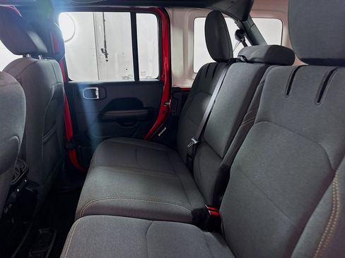 Used 2025 Jeep Wrangler Sahara w/ Safety Group image 26