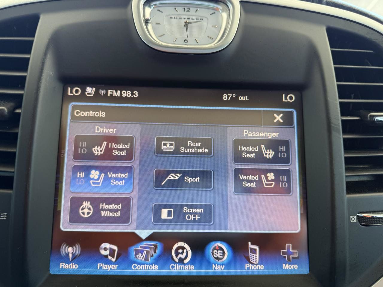 Used 2014 Chrysler 300 C w/ Beats Audio Group RWD image 20