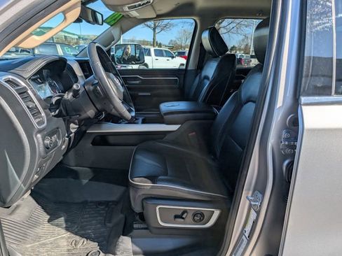 Used 2020 RAM 1500 Laramie AWD/4WD image 2