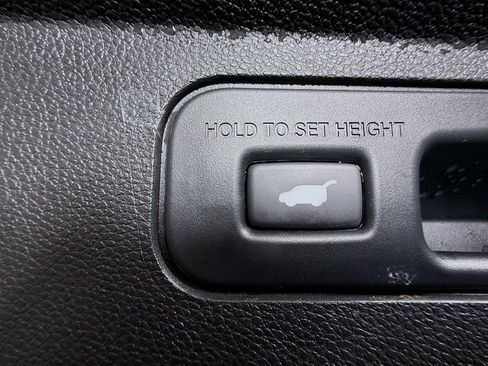Used 2023 Honda Odyssey Elite image 43