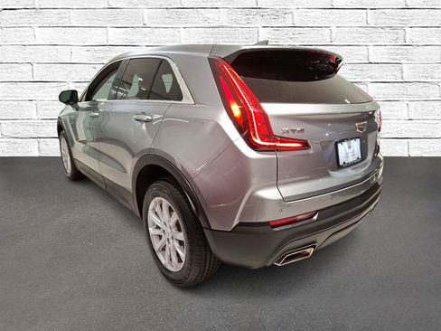 Certified 2023 Cadillac XT4 Luxury w/ Cold Weather Package FWD image 4