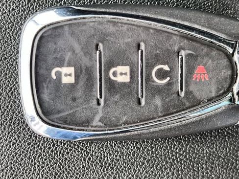 Used 2022 Chevrolet Equinox LS image 21