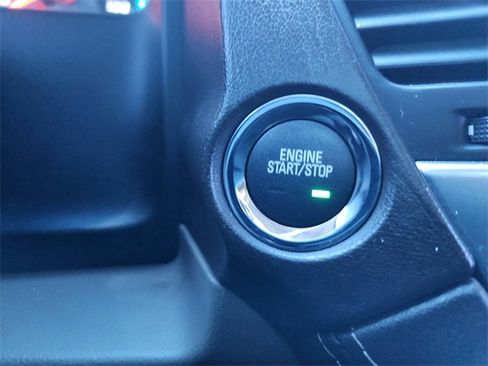 Used 2020 Chevrolet Suburban Premier image 20