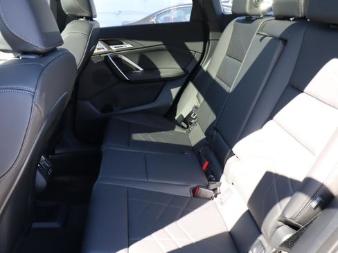 Used 2025 BMW X1 xDrive28i w/ Premium Package image 14