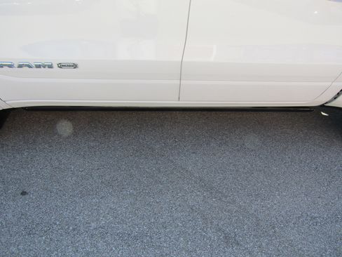 Used 2022 RAM 1500 Limited image 10