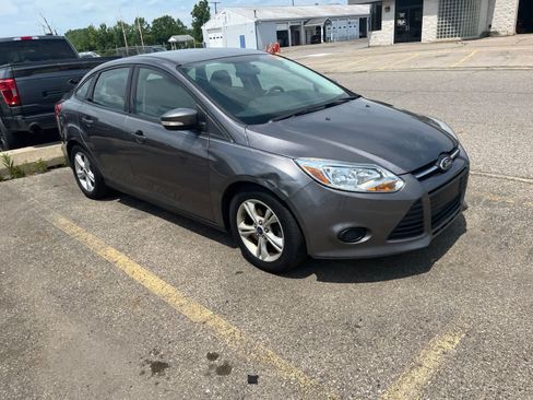 Used 2014 Ford Focus SE FWD image 20