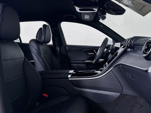 New 2026 Mercedes-Benz GLC 300 image 6