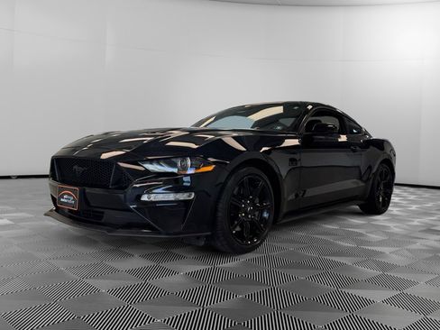 Used 2019 Ford Mustang GT Premium w/ Equipment Group 401A RWD image 4