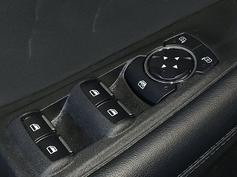 Used 2024 Ford Edge SEL image 27