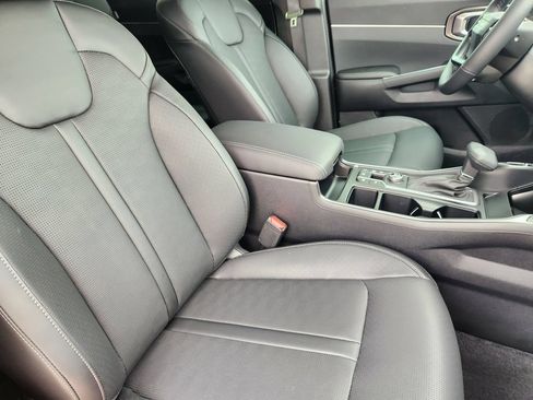 New 2026 Kia Sorento S w/ S Panoramic Sunroof Package FWD image 10