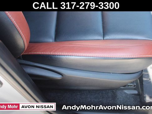 Used 2013 Toyota RAV4 Limited AWD/4WD image 22