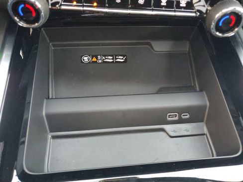 New 2026 Chevrolet Tahoe High Country AWD/4WD image 32