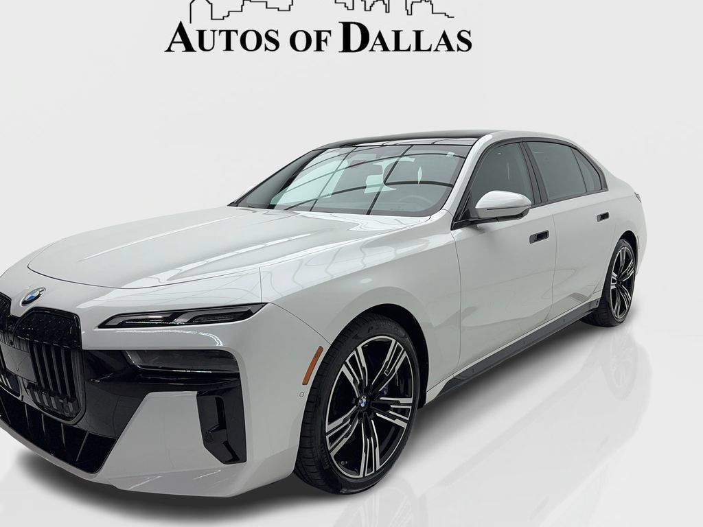 Used 2023 BMW 760i xDrive AWD/4WD image 3