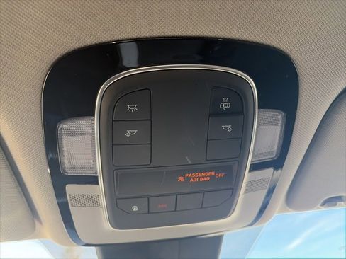 Used 2021 Hyundai Santa Fe SEL image 25