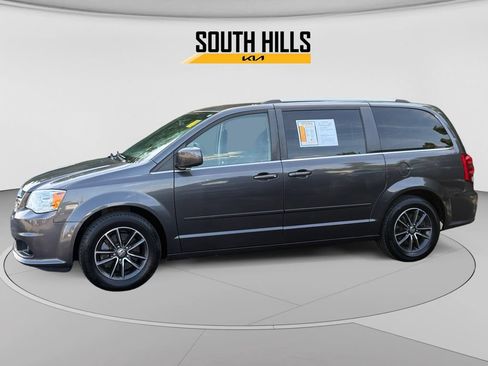 Used 2016 Dodge Grand Caravan SXT FWD image 2