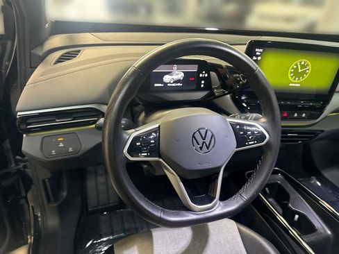 Certified 2023 Volkswagen ID.4 2WD image 12