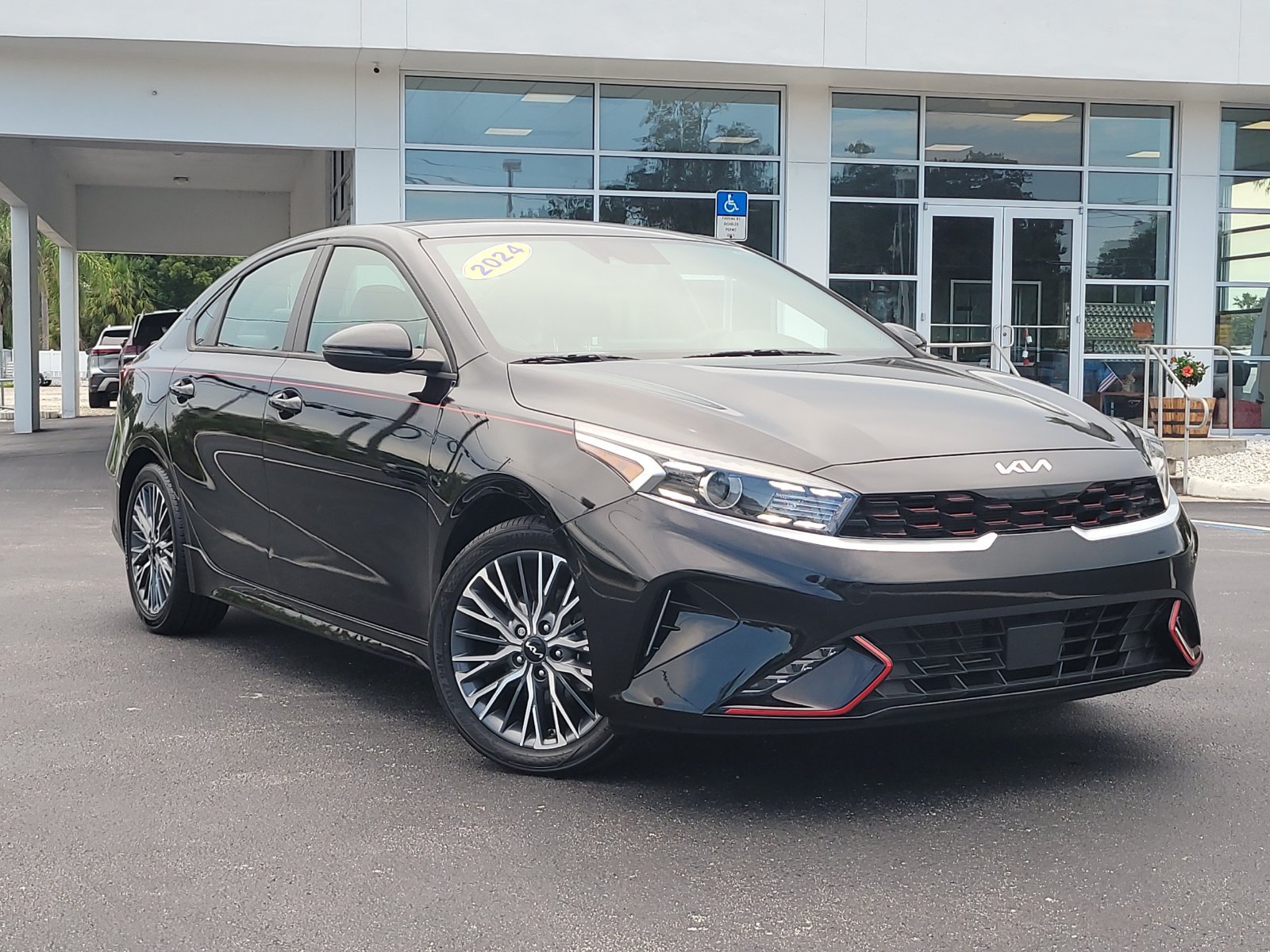 Used 2024 Kia Forte GT-Line FWD image 31