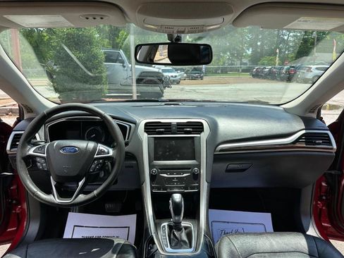 Used 2015 Ford Fusion SE w/ Equipment Group 202A FWD image 21