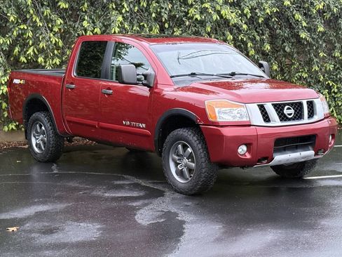 Used 2014 Nissan Titan PRO-4X image 3