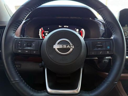 Certified 2023 Nissan Pathfinder Platinum image 24