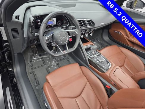 Used 2018 Audi R8 V10 image 11