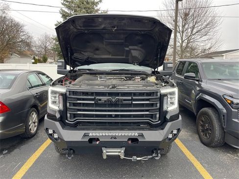 Used 2022 GMC Sierra 2500 AT4 w/ AT4 Preferred Package image 17