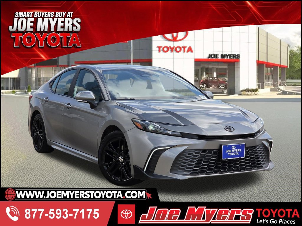 Used 2025 Toyota Camry SE w/ Convenience Package FWD image 1