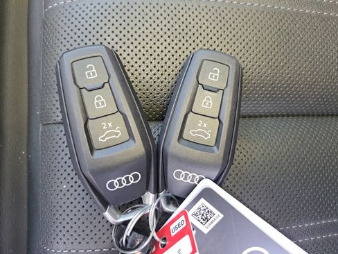 Used 2025 Audi A5 2.0T Prestige w/ 19" Wheel Package AWD/4WD image 14