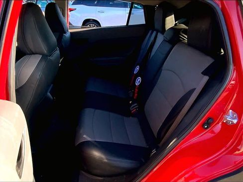 Used 2025 Subaru Crosstrek 2.0i Premium image 20