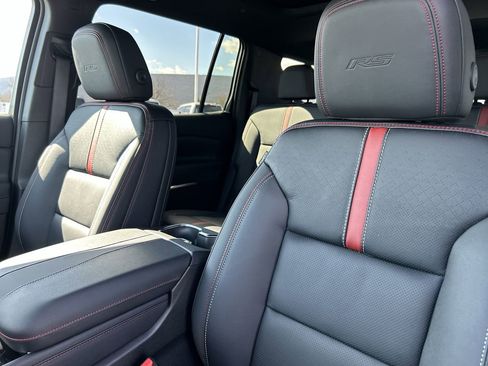 New 2026 Chevrolet Traverse RS image 23