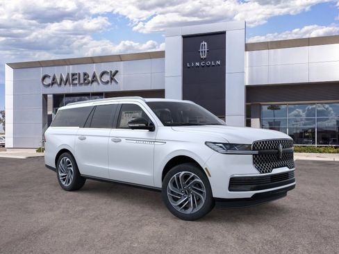 New 2026 Lincoln Navigator L Reserve AWD/4WD image 32