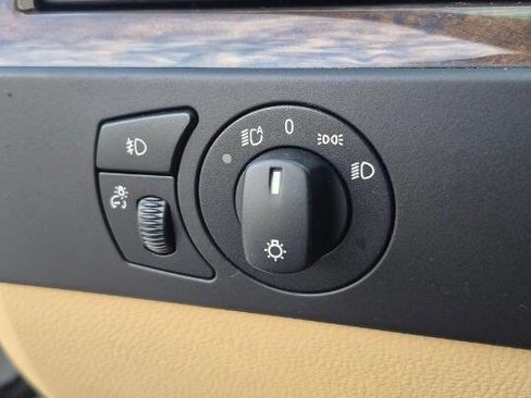 Used 2024 BMW M2 Base 2dr Coupe w/ Lighting Package image 29