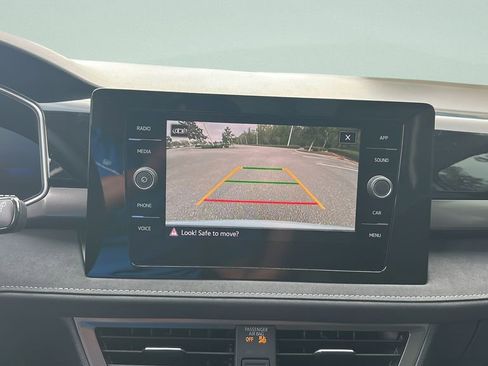 New 2026 Volkswagen Taos SE FWD image 16