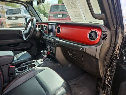 Used 2023 Jeep Gladiator Rubicon w/ Trailer Tow Package AWD/4WD image 22