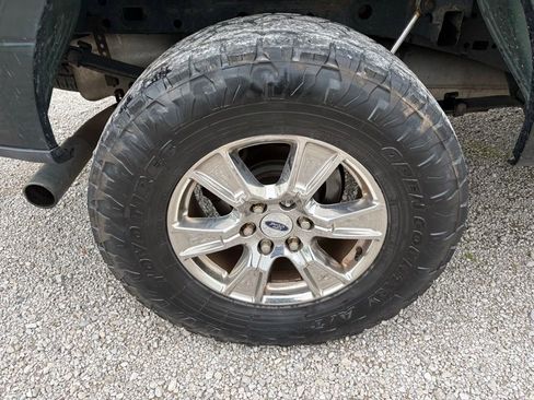 Used 2015 Ford F150 XLT w/ Equipment Group 302A Luxury AWD/4WD image 19