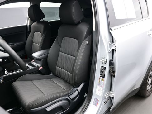 Used 2022 Kia Sportage LX image 13