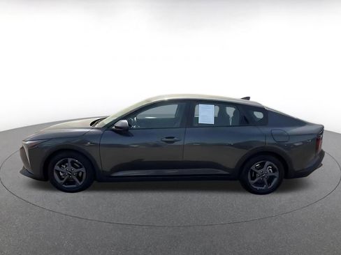 Used 2025 Kia K4 LXS image 9