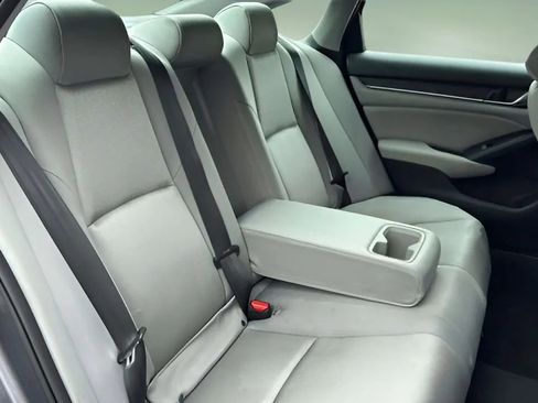 Used 2018 Honda Accord LX image 40