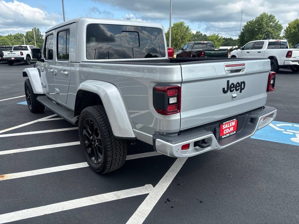 Used 2022 Jeep Gladiator Overland AWD/4WD image 7